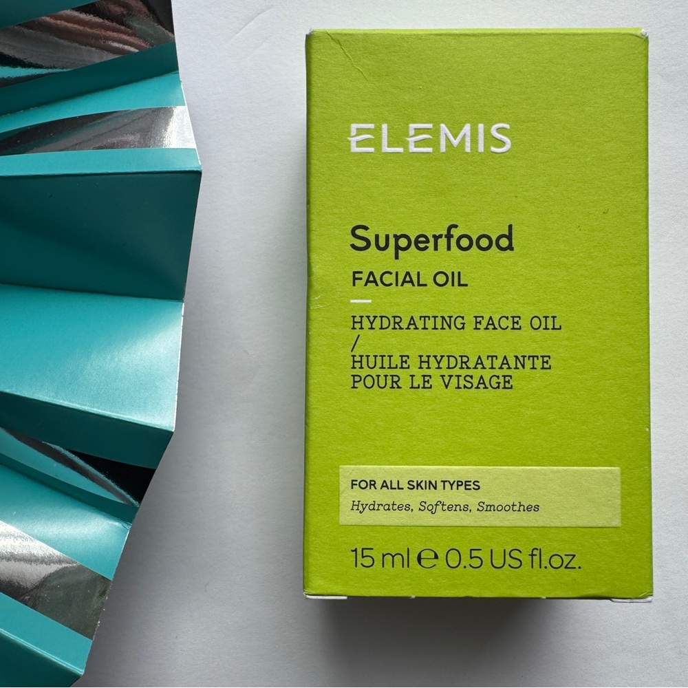 Superfood Hydrating and Nourishing Facial Oil. Full Size. 0.5oz Brand New.